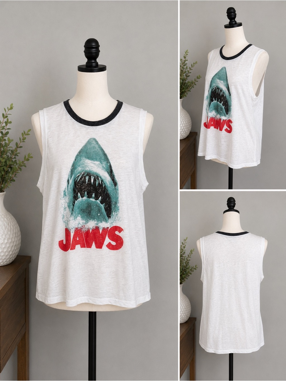 Jaws Shark Graphic Tank Top Women’s Medium White Sleeveless Beach Summer Tee